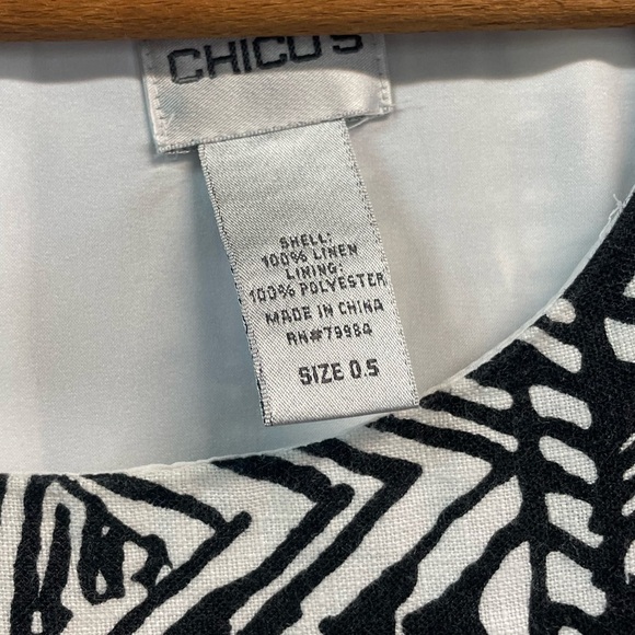 Chicos 100% linen sheath dress, beautiful dress with a lining and zipper back. - Picture 3 of 4